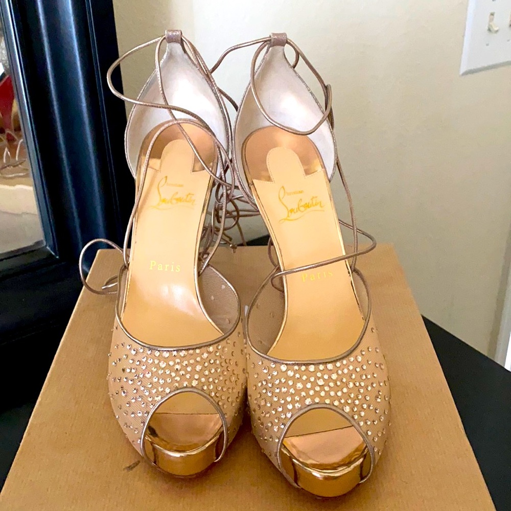 COPY - Christian Louboutin 40.5